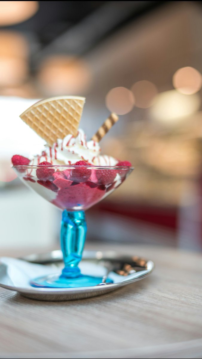 Letta_vi64's tweet image. ... #IceCream 😋 #freshness 🍦🍨☺️