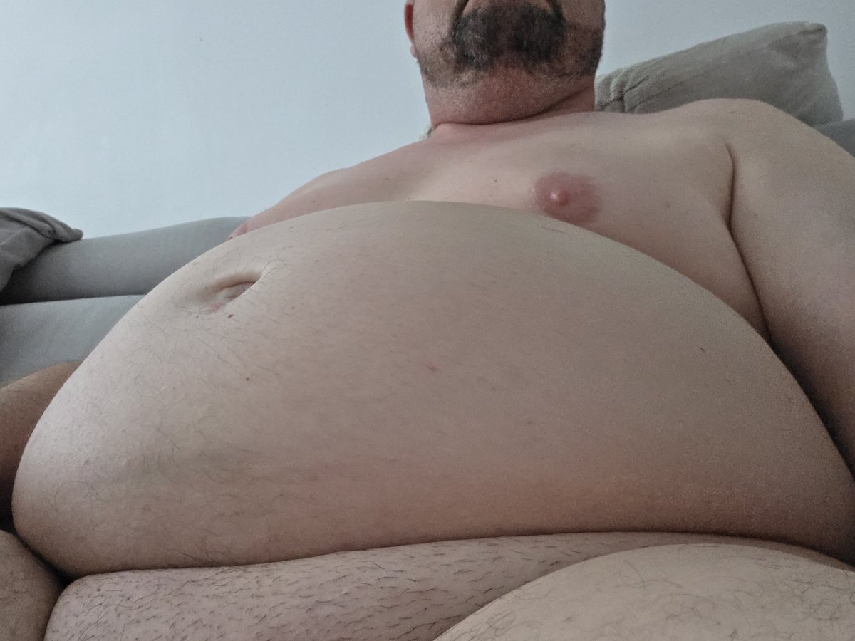 GrowingCarsten's tweet photo. Big is beautiful #weightgain #bhm #thick #fat #obese #bigbelly #plumper #chubby #plussize #tummy #fattie #feedee #feeding #fatissexy #fatfetish https://t.co/QN2oi6m6xs
