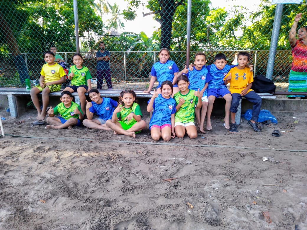 Bitcoinpirraya's tweet image. !INCREÍBLE!
Loque Bitcoin esta logrando con los jóvenes de Isla la pirraya 🏝 muchos de ellos estudian y trabajan para el sustento diario y gracias a plan de trabajo de @Bitcoinbeach junto a todo el Equipo 💪⚡se logran cosas buenas como darles diversión y un refrijerio digno.