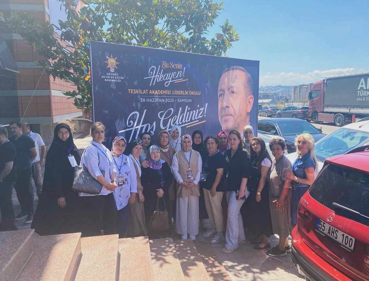 akkadinn5555's tweet photo. 🎓 Bu Senin Hikayen!

Teşkilat Liderlik Okulu kapsamında düzenlenen eğitim programına AK Parti İlkadım İlçe Kadın Kolları Başkanımız @55sevgickr ve Yönetim Kurulu Üyelerimizle katılım sağladık. https://t.co/SUCAZR601S