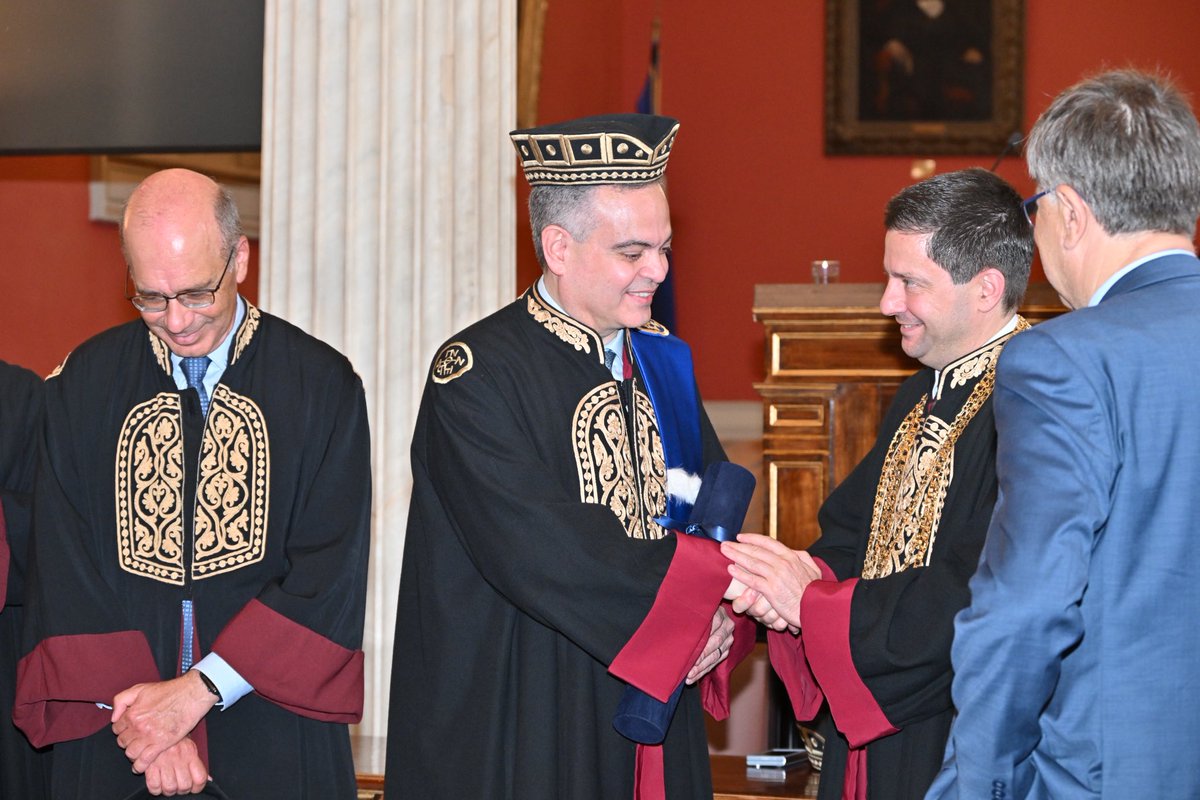 JohnAntoniou3's tweet photo. On June 24, 2025, I was deeply honored to receive an Honorary Doctorate from the National and Kapodistrian University of Athens, in recognition of my contributions to orthopaedic research, international leadership in the field, and lifelong commitment to medical education https://t.co/QONTqplD4F