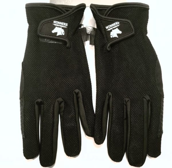 X-Treme Grip: the best riding gloves on the market. Period. Get 'em here: jockeytack.com/shop/jockey-eq… #jockeytack #winnersequine