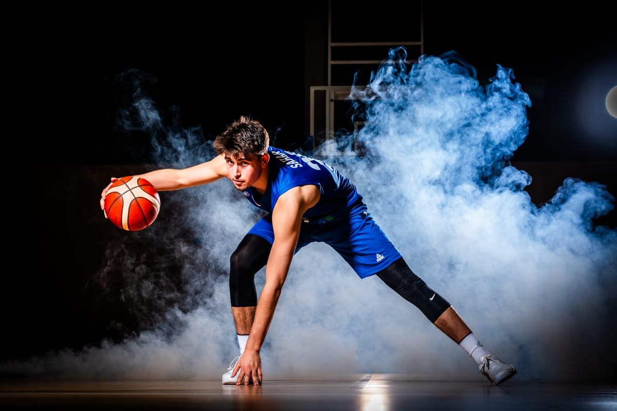 אורן סהר בניצחון של נבחרת ישראל 77:102 על שווייץ בפתיחת אליפות העולם עד גיל 19:
25 וחצי דקות מהספסל
17 נקודות
2-3 לשתיים
2-5 לשלוש
7-10 מקו העונשין
4 ריבאונדים
6 אסיסטים
0 איבודים
20 במדד היעילות
פלוס 26 במדד הפלוס-מינוס
למשפחת סהר, למכבי תל אביב ולכדורסל הישראלי יש יהלום ביד