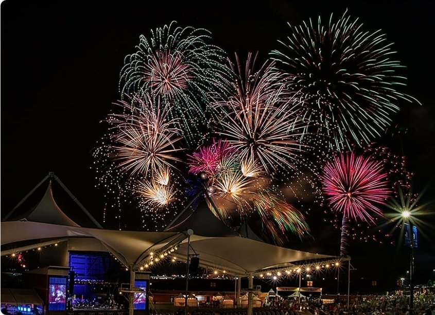 MacKidFaytville's tweet image. Looking for fireworks and 4th events in #northwestarkansas? Check out our guide, link in bio. Photo : fireworks at @WalmartAMP
#mackid