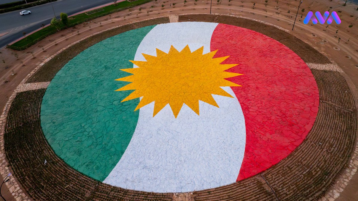 لێ مە هیڤی واسقە ئەز فەقیر
ژیری "ئاڵایا" تەبم روژا ئەسیر

ڤەگوهاستی