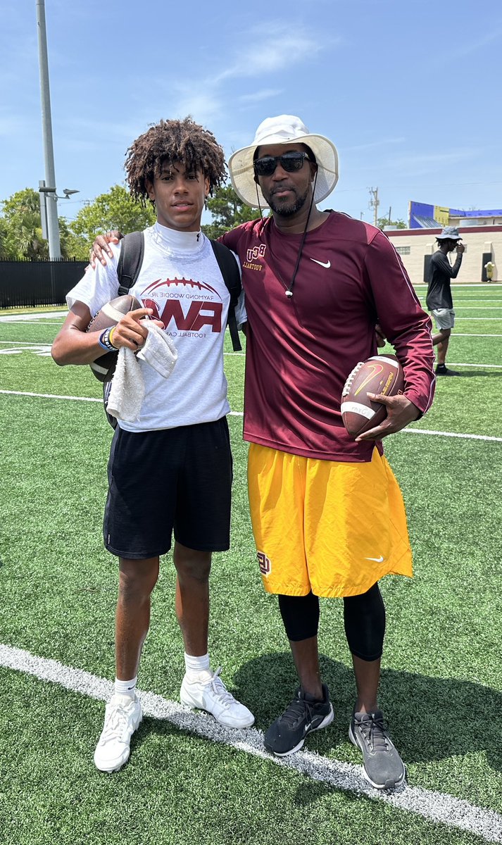 IsaacJohn08's tweet image. Loved the work at @BCUGridiron prospect camp today. I balled out and got better. Time to stop sleeping, i'm ready now. #agtg @coach_pimp @B_woods005 @CoachWoodie @14twalk ❤️💛