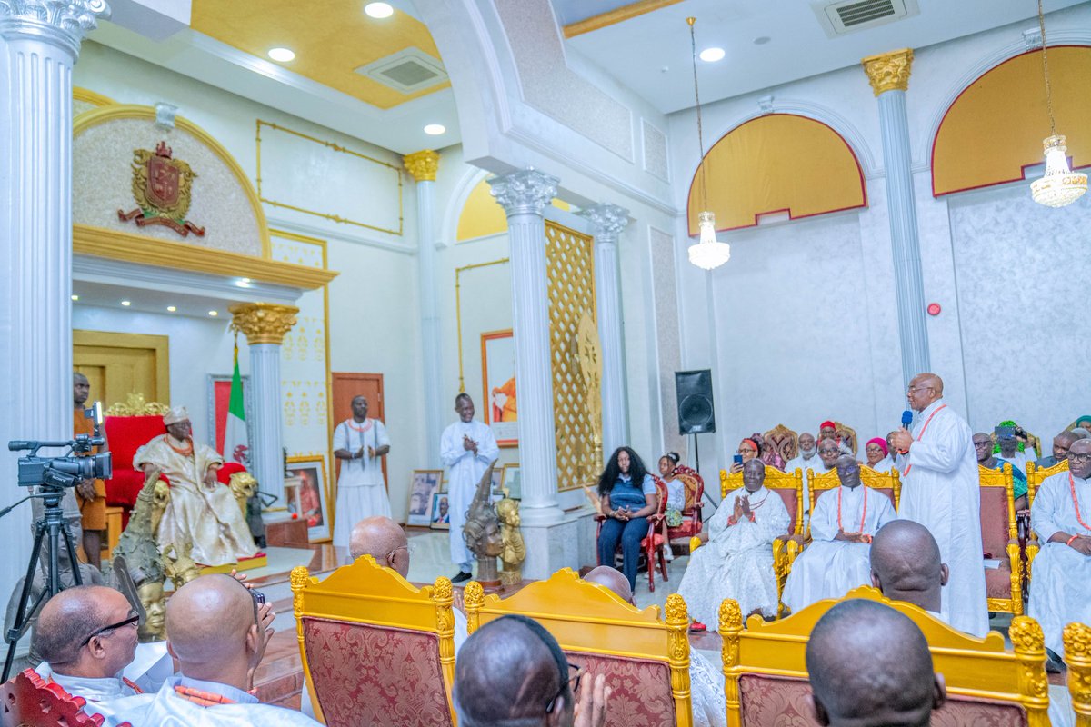 Hope_Uzodimma1's tweet image. At the Regional Meeting of the Progressive Governors' Forum (PGF), held in Benin City, the capital of Edo State, we deliberated extensively on key national matters, with particular emphasis on the economy and security.
The Forum reaffirmed its strong support for the bold and…