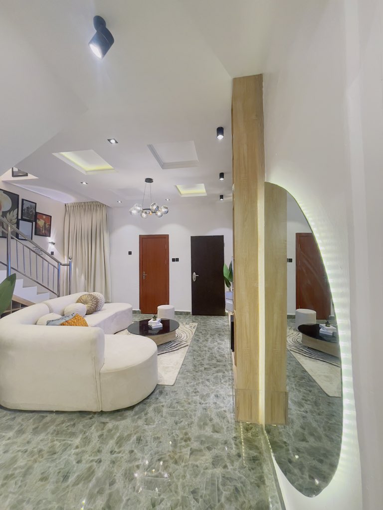 AzeemOjo's tweet image. Think interior design is just about picking chairs? Think again. We map out your space for comfort, style, and intentional living. 💫🖼️ #InteriorDesignMatters instagram.com/reel/DCpIWaFNJ…