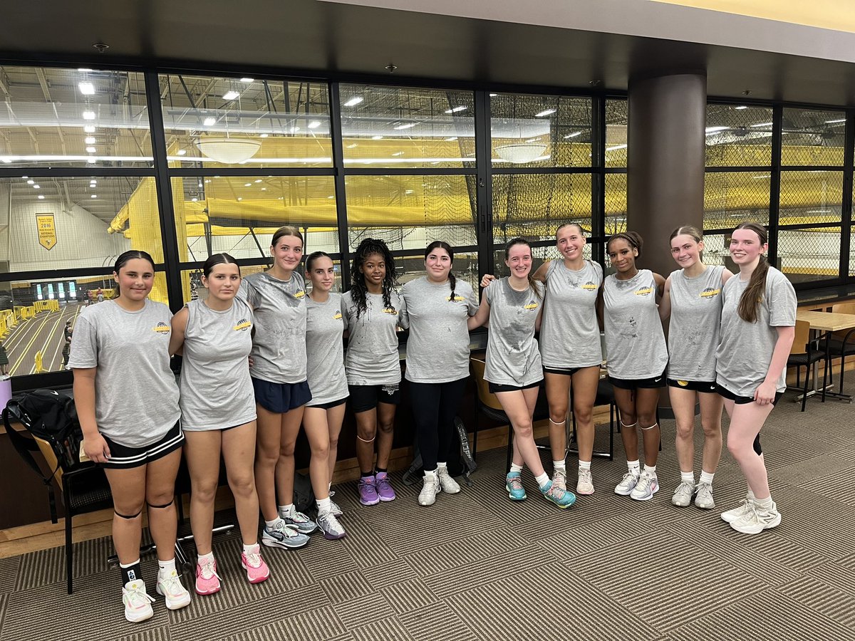 lkwdgirlshoops's tweet photo. Fun day at BW with the squad! Worked hard and getting better together! 🏀🔥🙌🏼 https://t.co/AtvV1ZKdlc