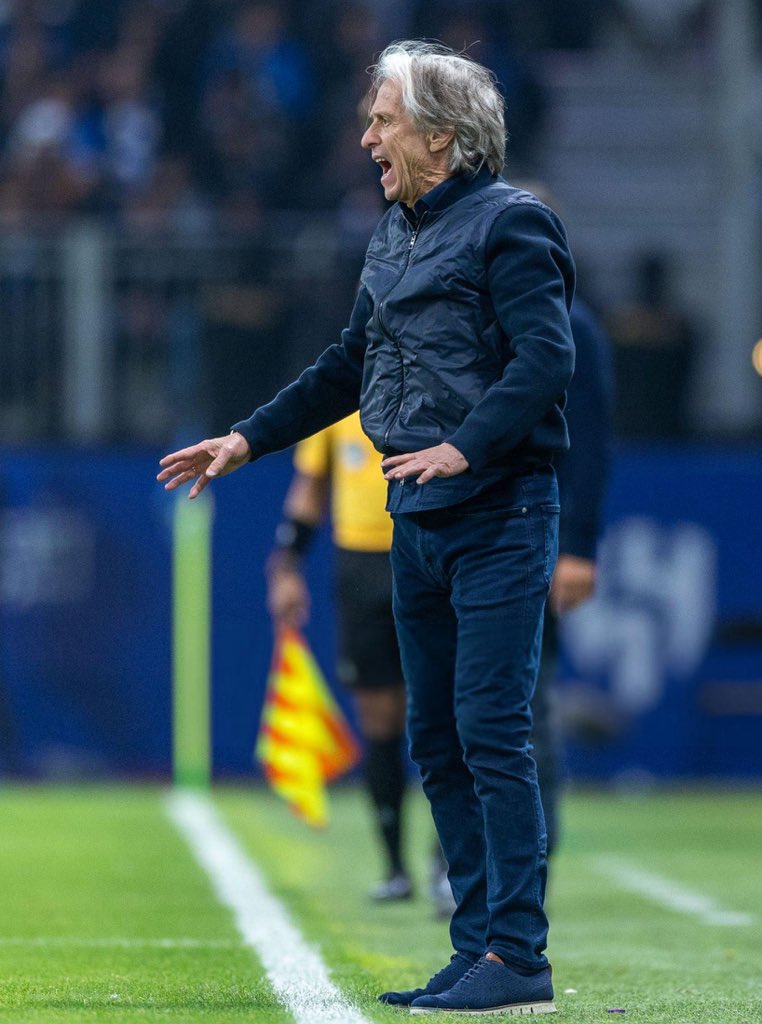 قريبًا في حال تعيين المدرب جيسوس لنادي النصر سنرى بعض إعلاميي النصر يقول 
(لدينا مدرب حقق اكبر سلسلة انتصارات في تاريخ كرة القدم 34 انتصار)
🤣😂😂😂🤣