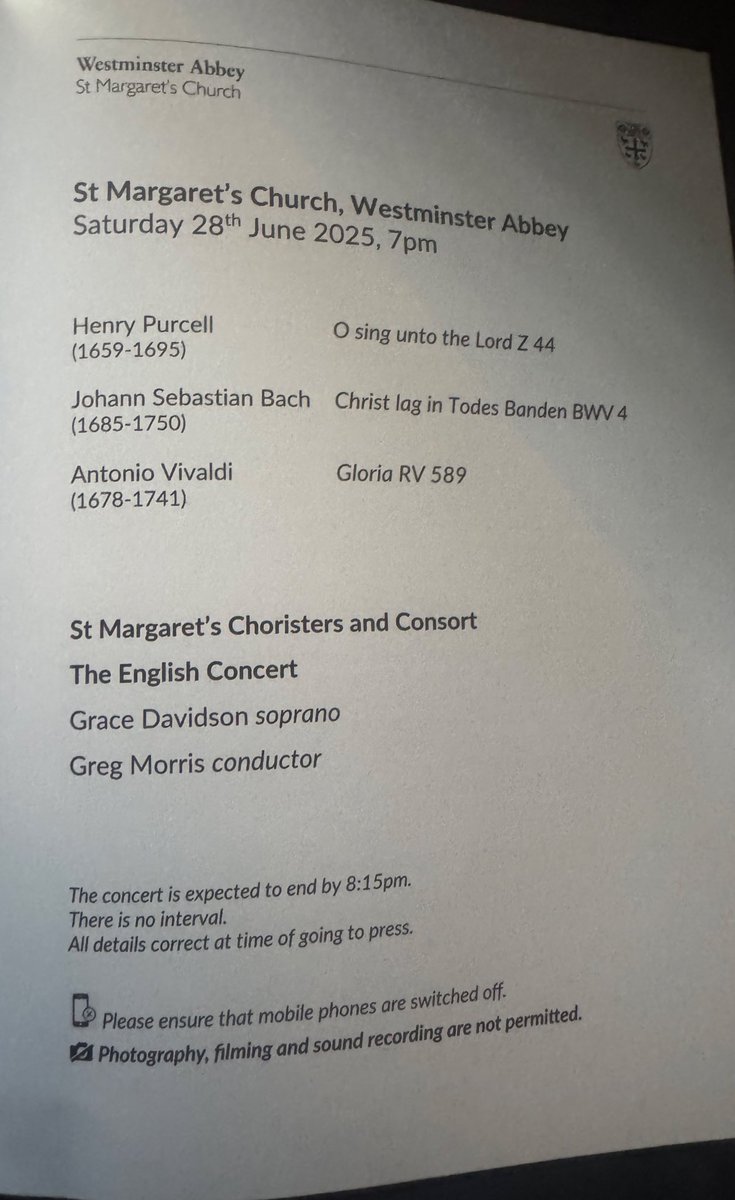 splcoleman's tweet image. Very proud of our eldest daughter Esme and all of the St Margaret’s Choristers and Consort at @wabbey as they made their concert debut singing with @EnglishConcert under the direction of Greg Morris. A first class performance of Purcell, Bach and Vivaldi!