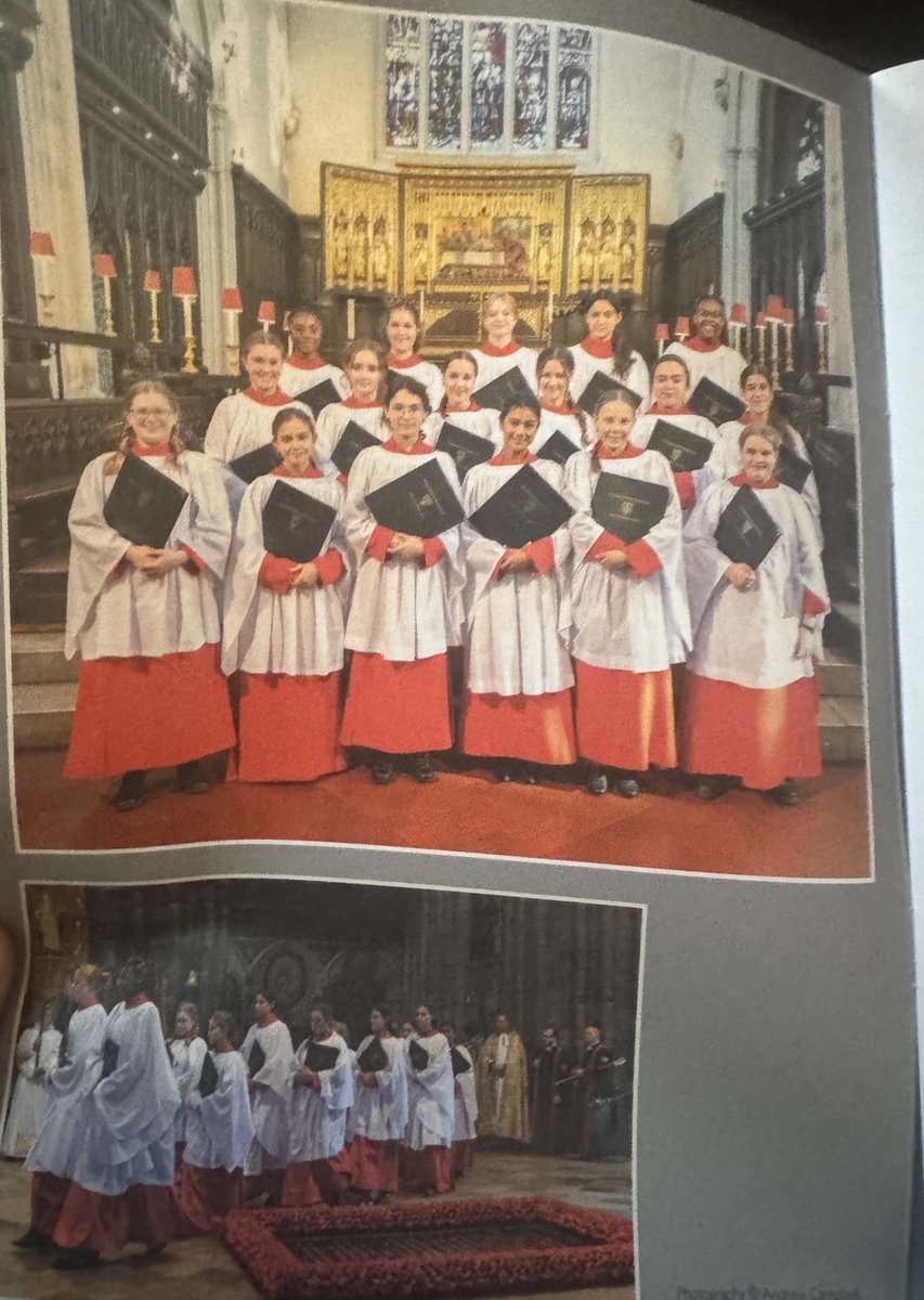 splcoleman's tweet image. Very proud of our eldest daughter Esme and all of the St Margaret’s Choristers and Consort at @wabbey as they made their concert debut singing with @EnglishConcert under the direction of Greg Morris. A first class performance of Purcell, Bach and Vivaldi!