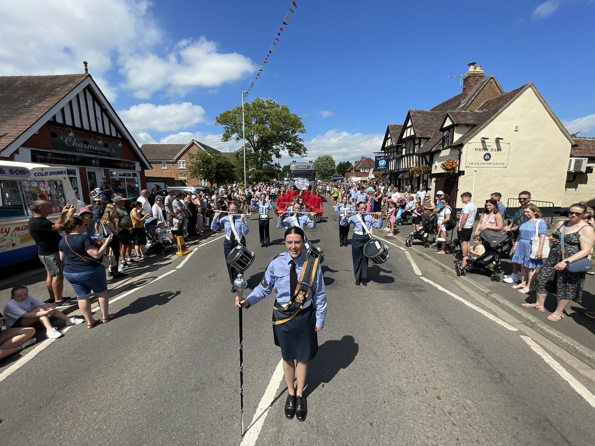 MrRyanPhillips's tweet image. Joined @CosfordCadets today at @CarnivalShifnal ☀️🎶
Despite the heat, the band and Red Barrows team delivered fantastic performances, with great support and plenty of water breaks throughout.
A brilliant community event!