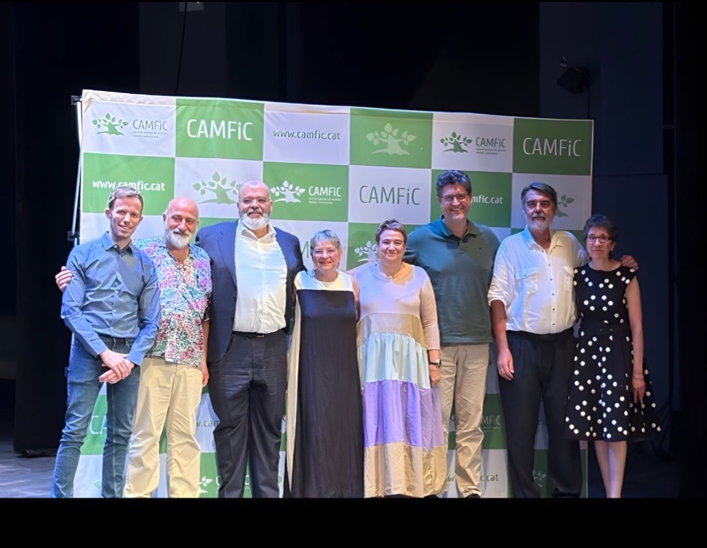 Premis Nit <a href="/CAMFiC/">🌳CAMFiC</a> al 30è <a href="/congresCAMFiC/">30è Congrés CAMFiC</a> a Reus. Professionals generosos, trajectòries exemplars que els converteixen en referents a seguir per a les noves generacions:
🏅Araceli Griñó
🏅Josep Franch
🏅Juancho Montero
🏅Pascual Solanas
🏅Maria Antònia Vila
🏅Gisela Galindo