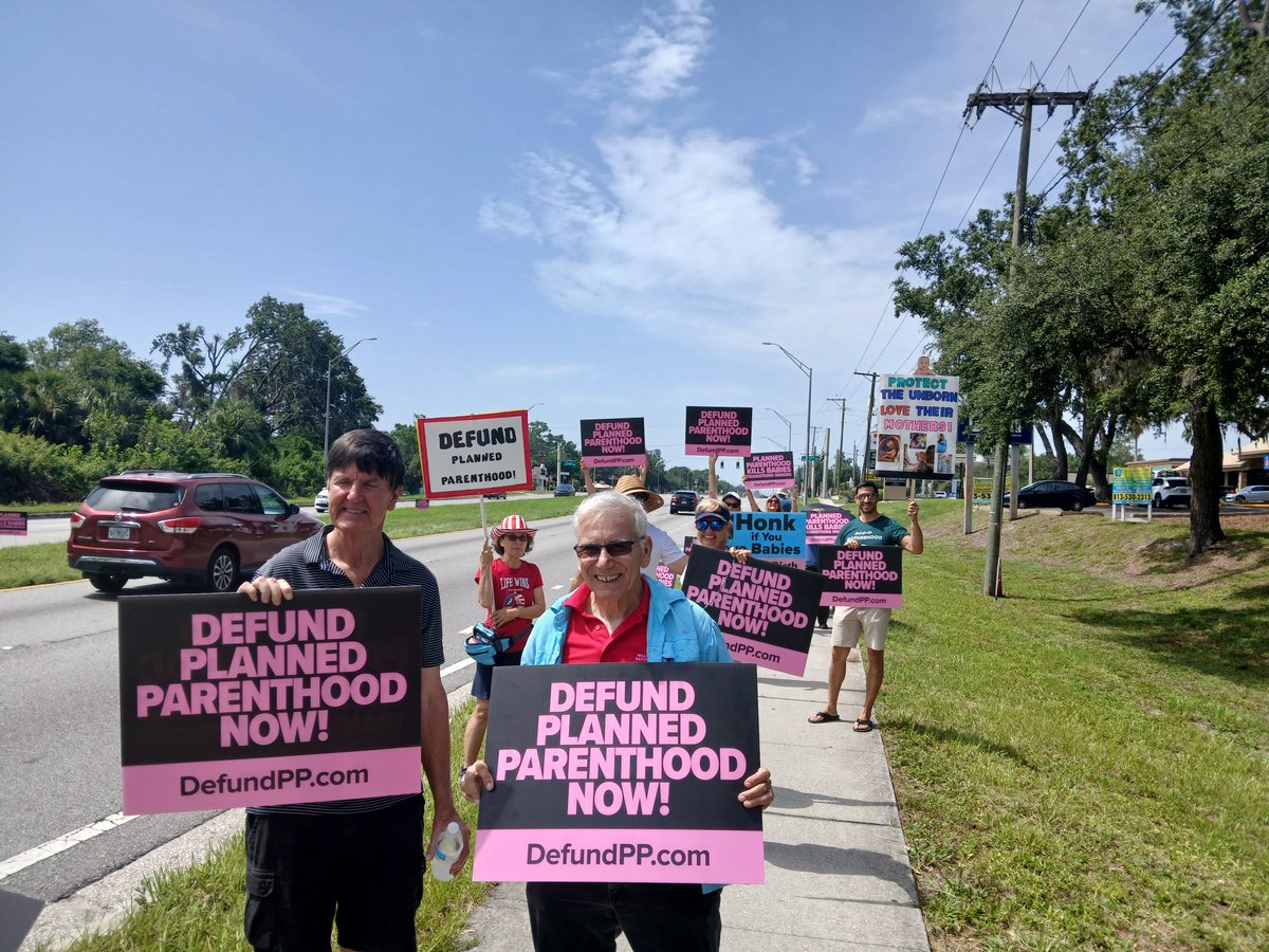 EmbraceLife911's tweet photo. #LiveAction #DefundPlannedParenthood https://t.co/XiEWTKyTft