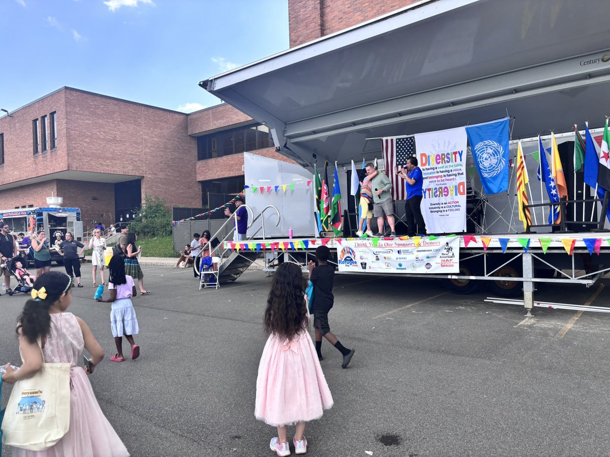 SyracuseAuditor's tweet image. World Refugee Day showcases the best of Syracuse. Our community is made stronger by our immigrants and refugees - a truth for generations. Thanks to everyone who came out for one of the biggest celebrations we’ve had yet.