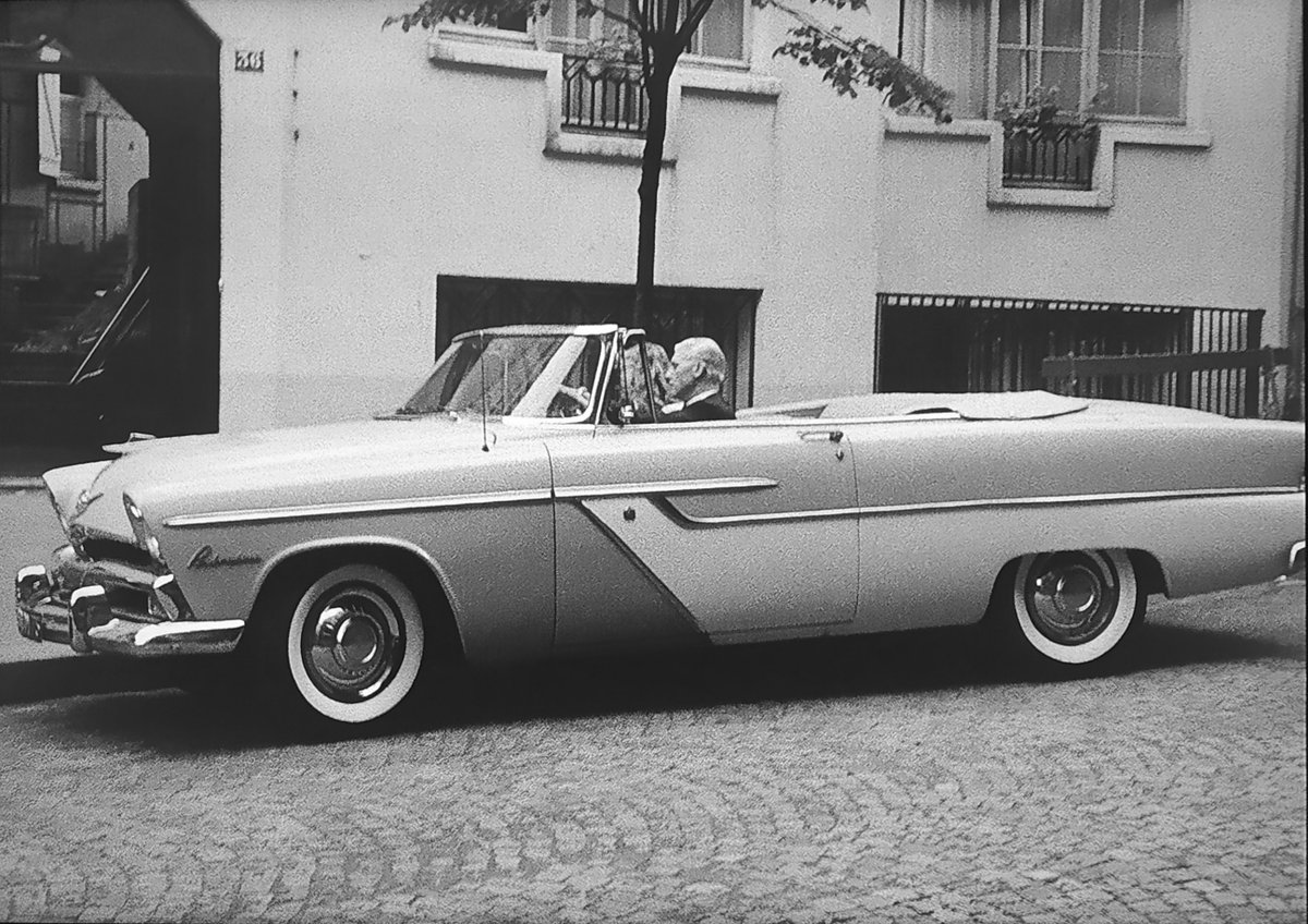 Comme la Plymouth Fury III de Corey dans #LeCercleRouge, la Plymouth Belvédère de #BobLeFlambeur était à l'époque la voiture personnelle de Melville.