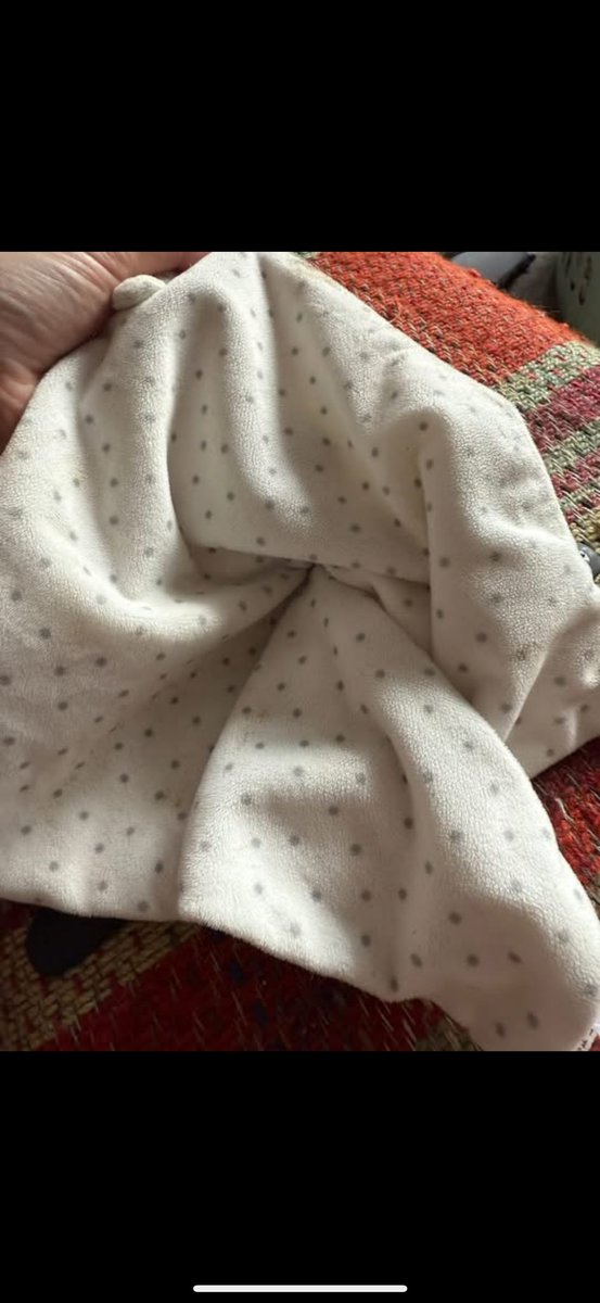 Does anyone have this specific unicorn comforter toy (from Sainsburys) they’d be willing to part with? Happy to pay for it and postage. Thanks! (Please RT) 🦄
