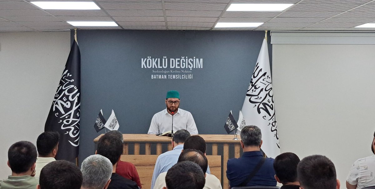 kokludegisim72's tweet photo. Abdullah İmamoğlu'nun katılımıyla yeni yerimizin açılışını gerçekleştirdik.
Rabbimiz Batman Temsilciliği’ni, bizleri Dar-ül İslama kavuşturacak olan anahtarlardan eylesin.
Katılım sağlayan kardeşlerimizden Allah razı olsun.
#cumartesi
#Batman https://t.co/QViN0xD5EM