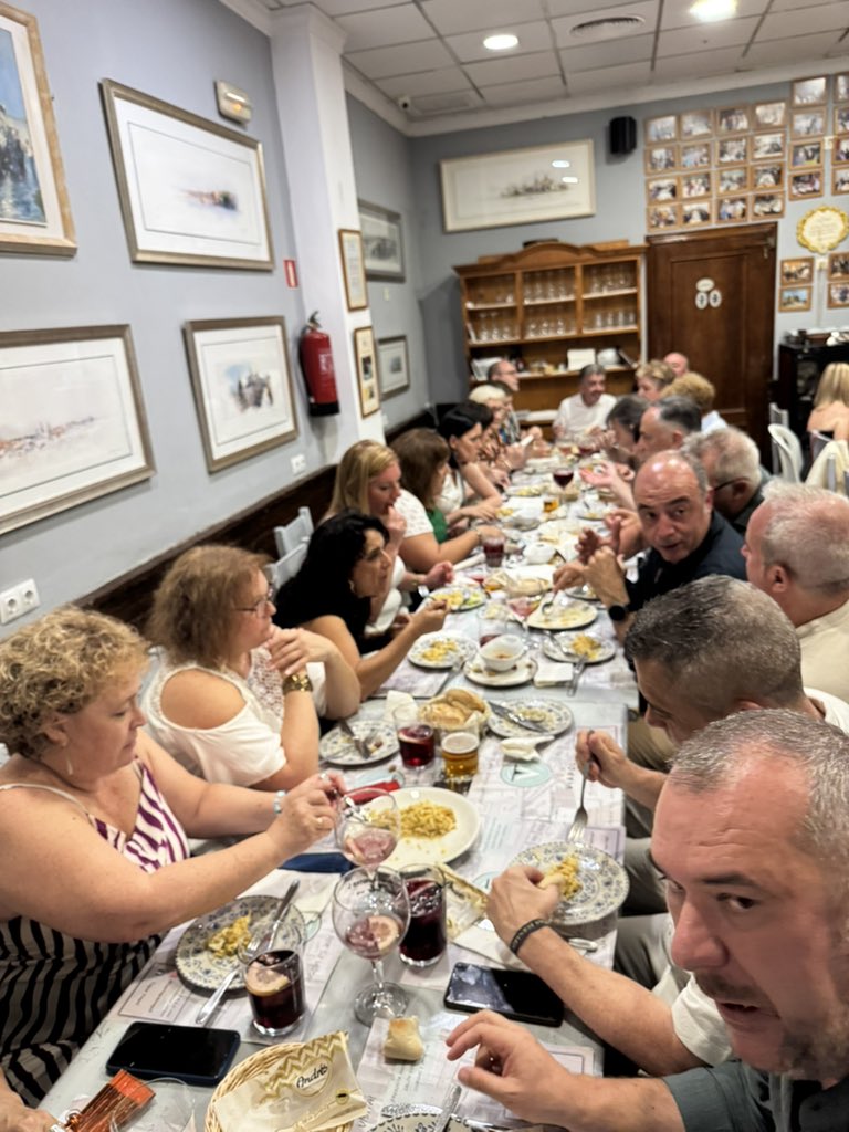 Cena aniversario 2025, gran día.