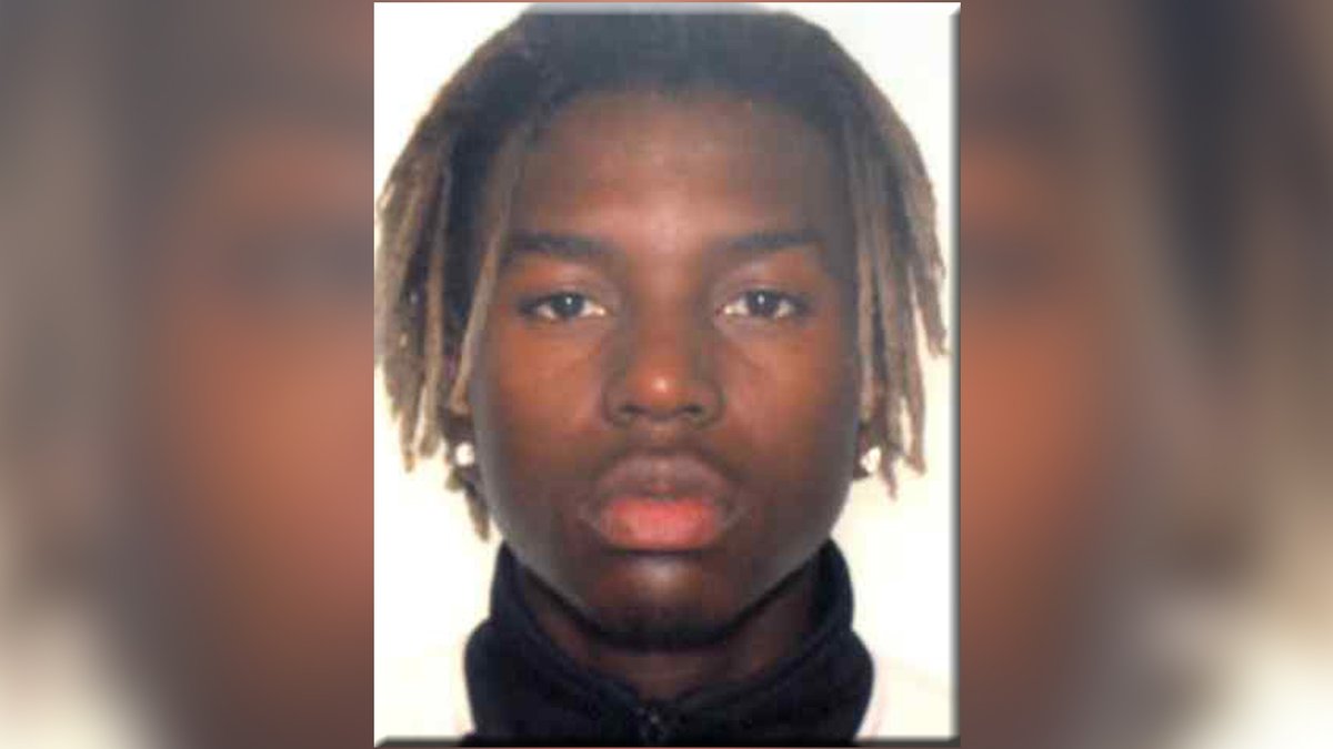 Qui a vu Donovan TCHUENTE NOUMBISSIÉ, #disparu à Uccle le 26-06-2025 ?
police.be/avis-de-recher…