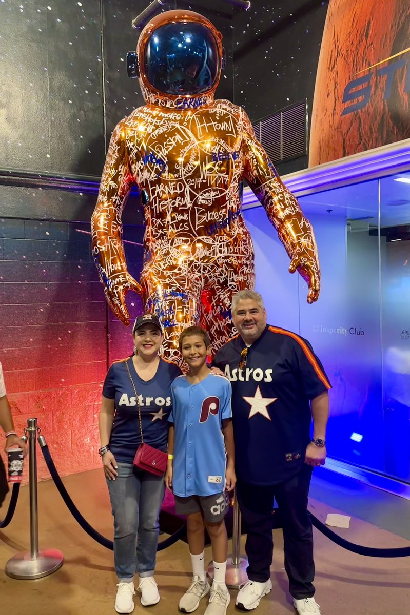 JudgeTrevinoIII's tweet image. Family day at the ballpark checking out our @astros get the W against the Phillies. ❤️ ⚾️ #housedivided #ForTheH #HoustonAstros #BuiltForThis #CrushCity @AnaHdzTx