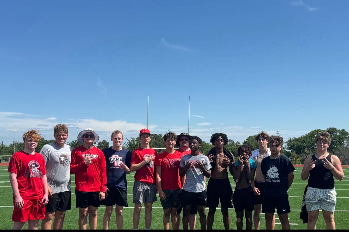 Jameer (@jameer4823) on Twitter photo Blessed to be working with the next generation! These young athletes bring the energy every day 💪🏽🏈 #YouthFootball #FutureStars <a href="/NHSRecruits/">Northwest High School Football Recruiting</a> <a href="/coach_rcantrell/">Ryan Cantrell</a> <a href="/MrCoachClark/">Brad Clark</a> <a href="/CoachMurdock2/">Marchie Murdock</a> <a href="/schutzac/">Coach Schutz</a> Blessed to be working with the next generation! These young athletes bring the energy every day 💪🏽🏈 #YouthFootball #FutureStars <a href="/NHSRecruits/">Northwest High School Football Recruiting</a> <a href="/coach_rcantrell/">Ryan Cantrell</a> <a href="/MrCoachClark/">Brad Clark</a> <a href="/CoachMurdock2/">Marchie Murdock</a> <a href="/schutzac/">Coach Schutz</a>