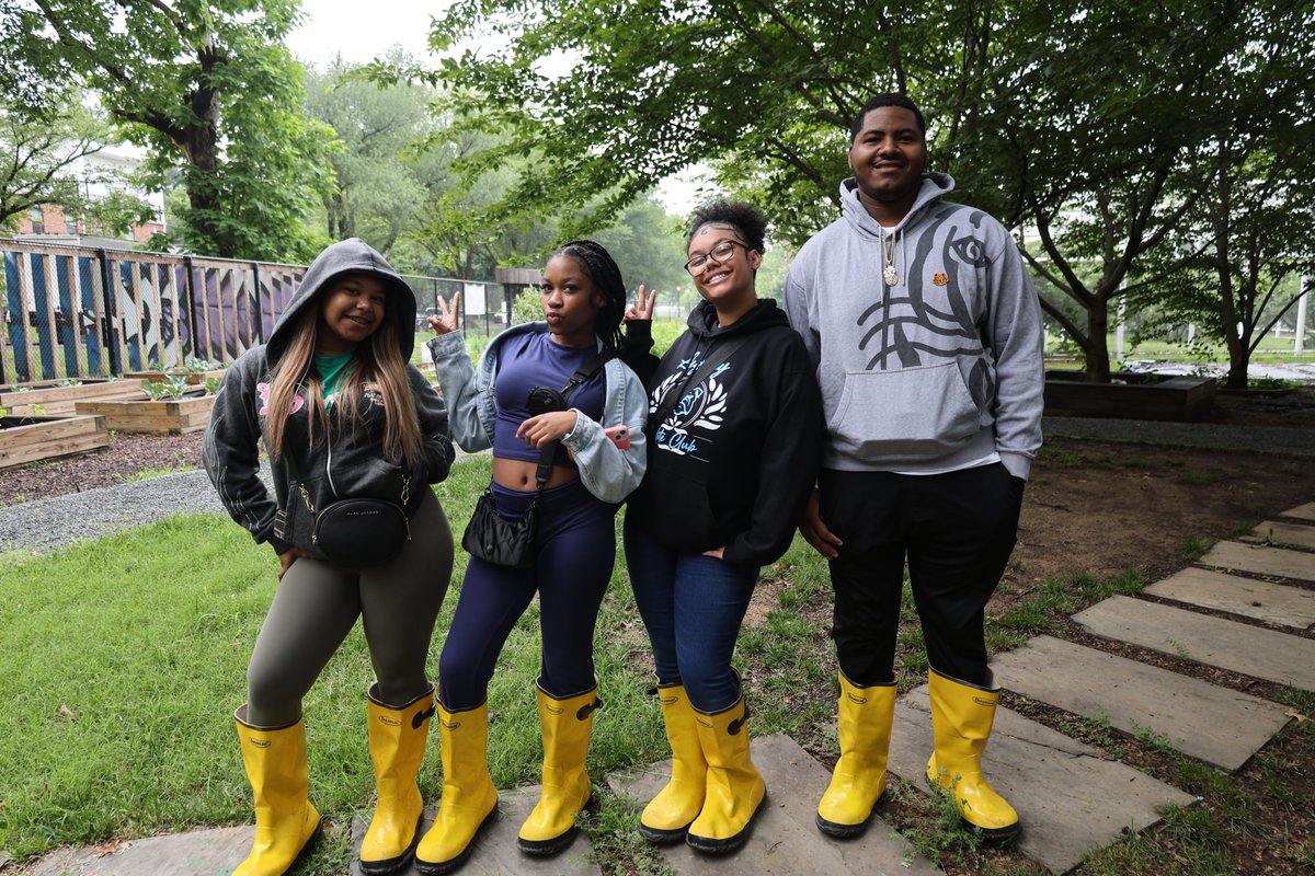 ServeDC's tweet image. Our annual Summer Youth Emergency Preparedness Academy (SYEPA) is now in full swing! Over the next five weeks, these young people will receive vital training in CPR/AED, First Aid, and administering Narcan which will equip them with essential life-saving skills.