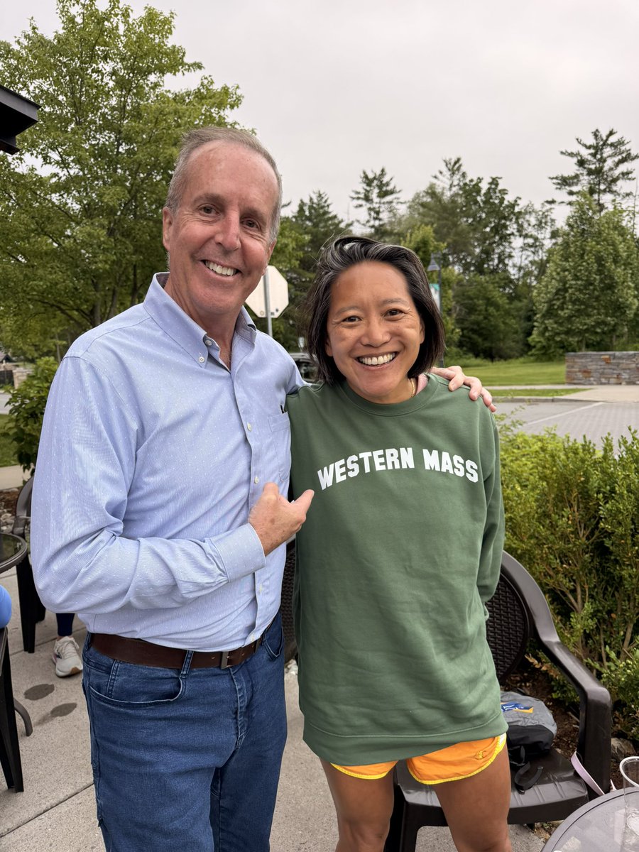 repsmitty34's tweet photo. It’s always great seeing former @MassEOED Secretary, and still a bullish leader for the entire Commonwealth, Yvonne Hao #intheberkshires even though she was wearing a misspelled shirt. I reminded her that we are in #BESTernmass https://t.co/VNUihVhCCe