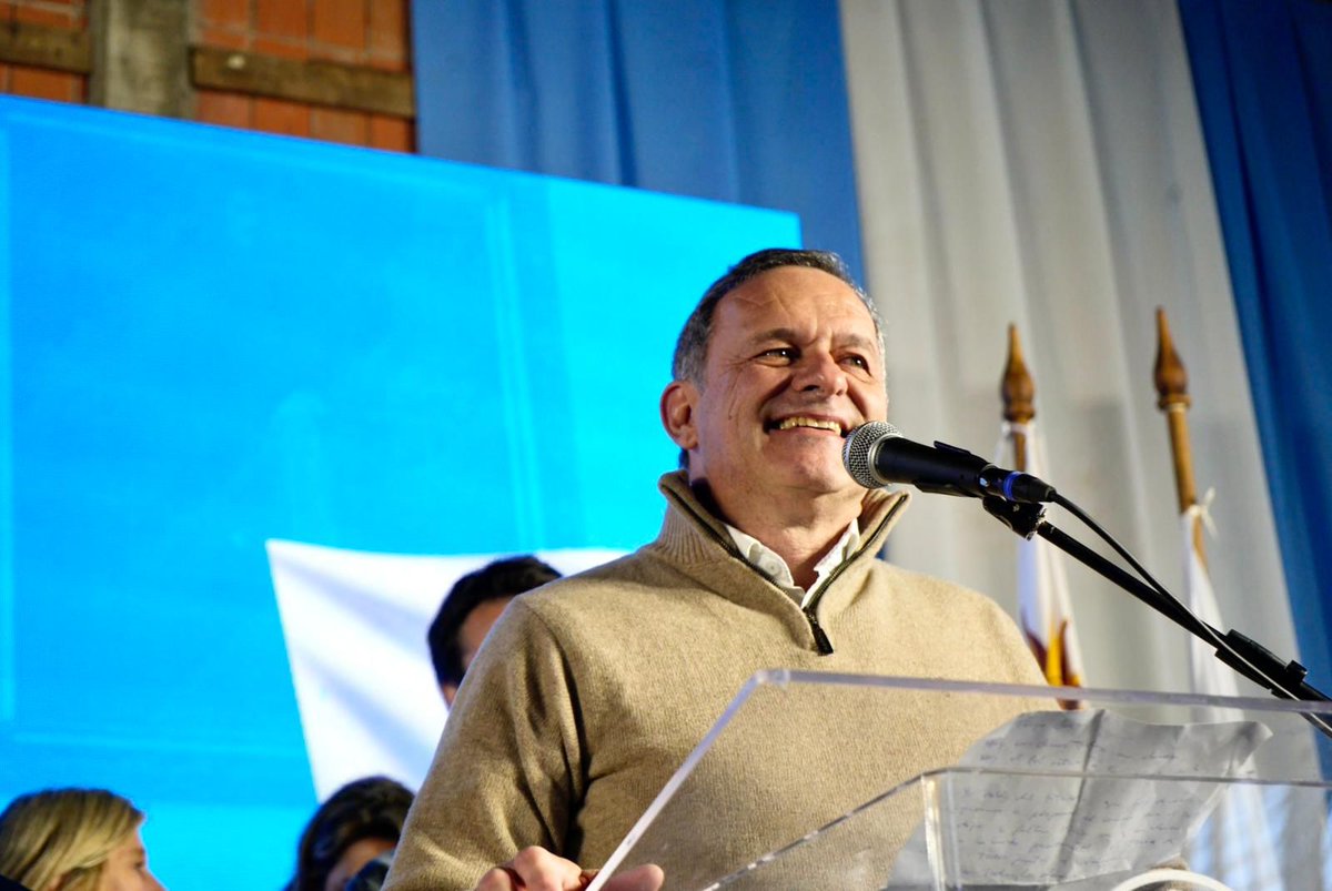 PNACIONAL's tweet photo. @AlvaroDelgadoUy fue electo nuevo Presidente del Directorio del Partido Nacional 🔵⚪️ https://t.co/osNEqTV5Fa
