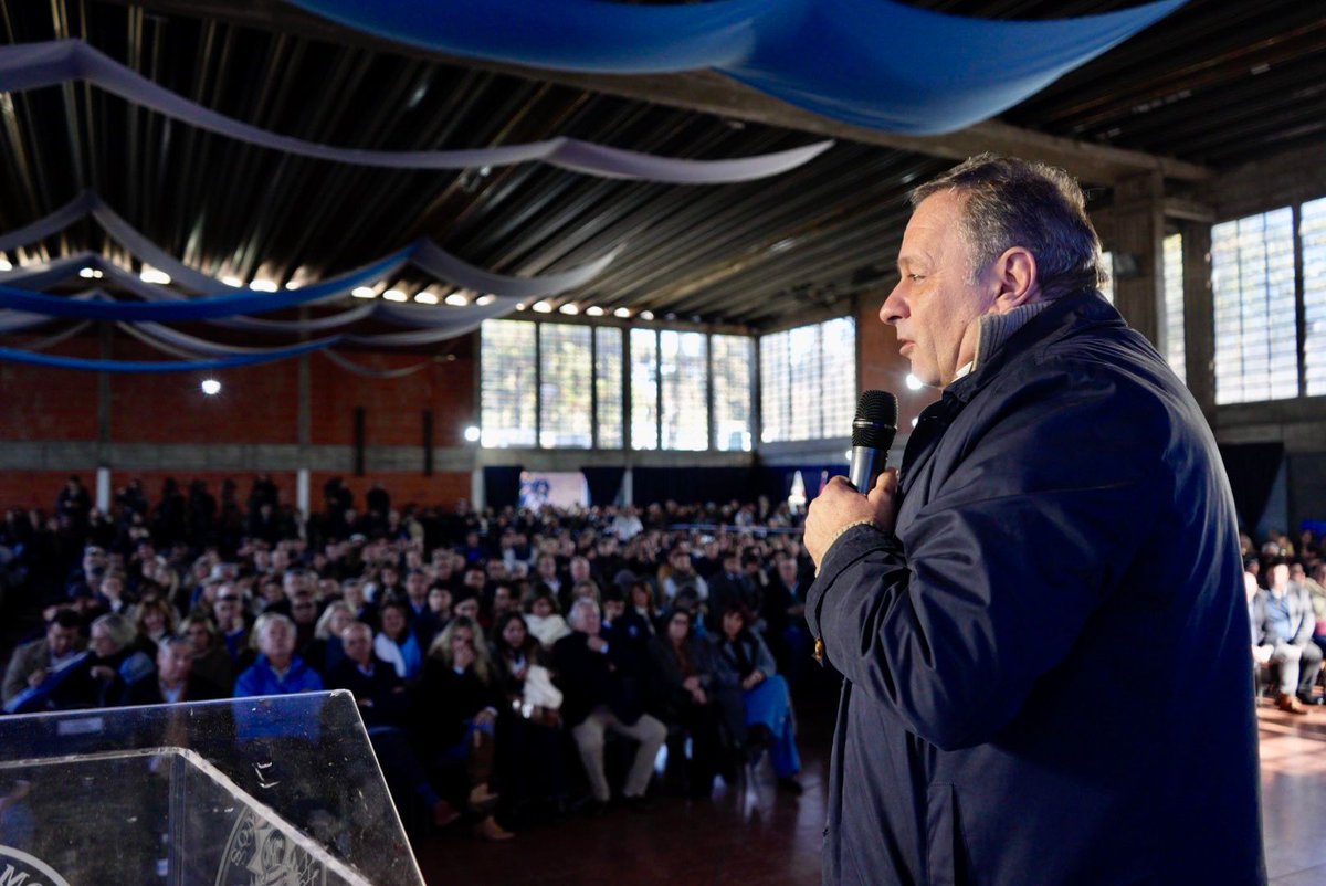 PNACIONAL's tweet photo. @AlvaroDelgadoUy fue electo nuevo Presidente del Directorio del Partido Nacional 🔵⚪️ https://t.co/osNEqTV5Fa