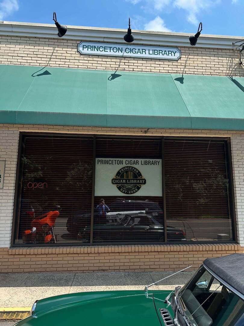 MayorMarkFreda's tweet image. Princeton Cigar Library ribbon cutting this afternoon. Around 230 organic cigar choices! Pipe tobacco also. Really nice owners. At 45A State Road. instagr.am/p/DLdTelqxSpn/