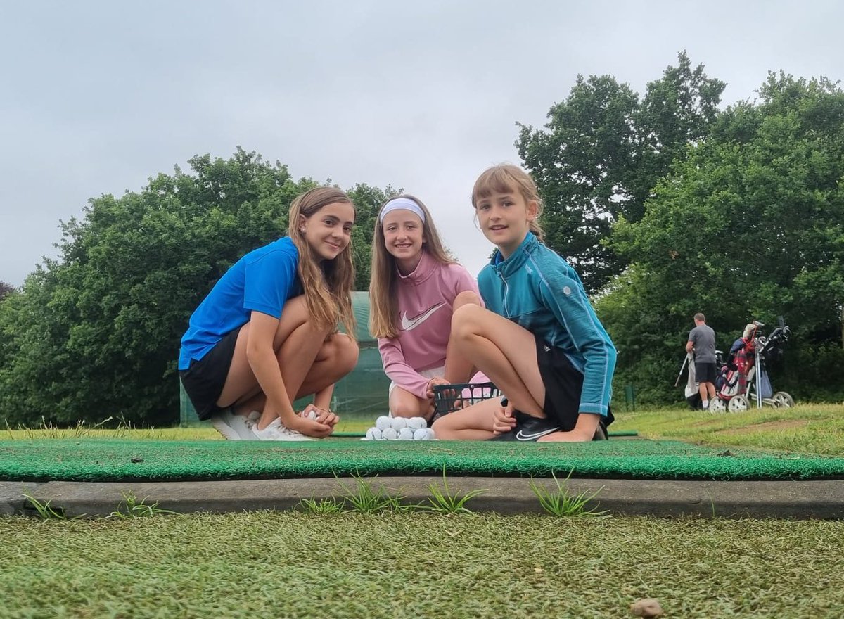 Farnham GC Juniors (@gcfarnham) on Twitter photo Great to see lots of <a href="/farnhamgc/">Farnham Golf Club</a> juniors out on the course helping with and/or supporting/watching the second day of the <a href="/EnglandGolf/">England Golf</a> U18 Championship on their course. ⛳️ Great to see lots of <a href="/farnhamgc/">Farnham Golf Club</a> juniors out on the course helping with and/or supporting/watching the second day of the <a href="/EnglandGolf/">England Golf</a> U18 Championship on their course. ⛳️