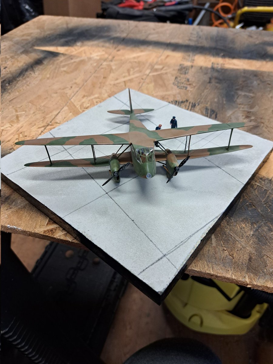 #JFFBooks
#DH89 
#DragonRapide update;
Complete. 😀😀😀
A couple of the 3DJason figures added for scale. Base will be able to be displayed stand alone or with the 2 #B17 bases. Keep an eye out for an update very soon 👀👀
