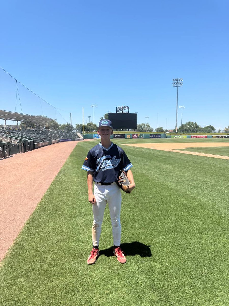 PW_Players's tweet photo. David Anderson
Trosky AZ 2026
⁦@Trosky_Arizona⁩

David threw 3.1 innings in relief giving up 0 runs with 3ks. Also added 2 runs and and RBI at the plate.

@prospectwire
#PWBaseball🌵🏆
#PWPoG https://t.co/GAjsHpyBSI