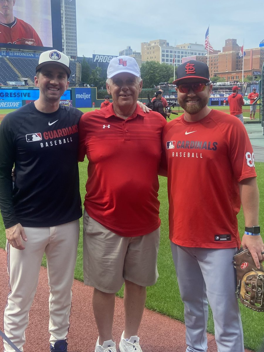 BelmontBaseball's tweet image. Coach Jarvis caught up with some former Bruins this weekend in Cleveland.
Always good to see Packy Elkins (@Cardinals), Josh Tubbs & Caleb Longshore (@CleGuardians)!
#ItsBruinTime