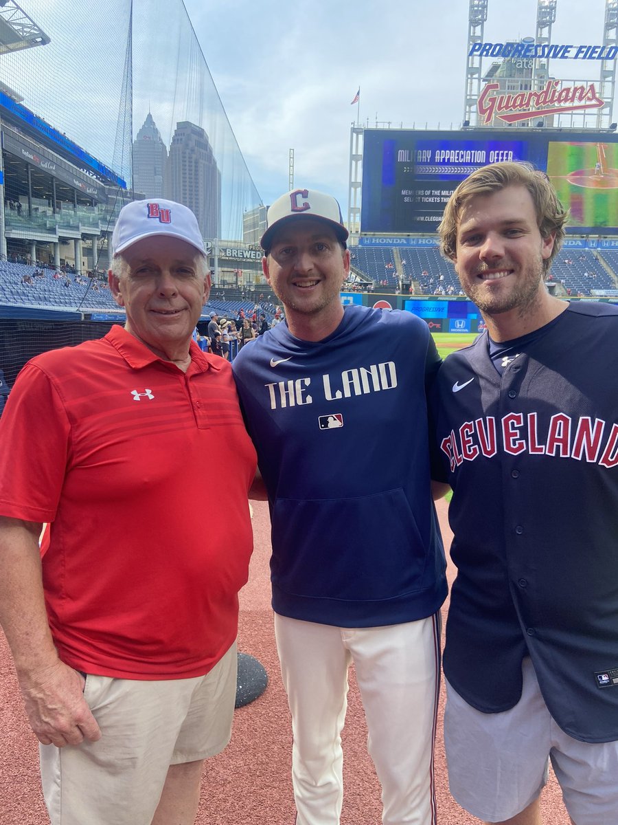 BelmontBaseball's tweet image. Coach Jarvis caught up with some former Bruins this weekend in Cleveland.
Always good to see Packy Elkins (@Cardinals), Josh Tubbs & Caleb Longshore (@CleGuardians)!
#ItsBruinTime