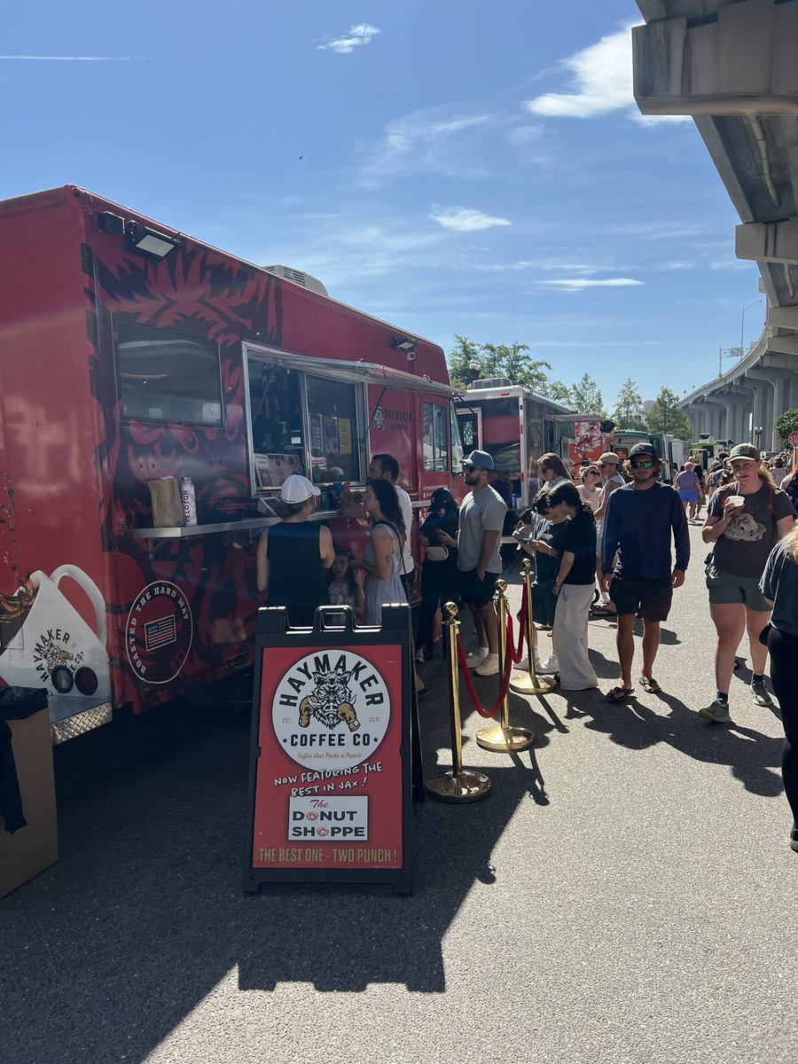 Haymaker Coffee (@haymakerc) on Twitter photo We love our customers at <a href="/RAMJacksonville/">RiversideArtsMarket</a>!!! #farmersmarket #coffee #coffeetruck #hustle #haymakercoffee We love our customers at <a href="/RAMJacksonville/">RiversideArtsMarket</a>!!! #farmersmarket #coffee #coffeetruck #hustle #haymakercoffee