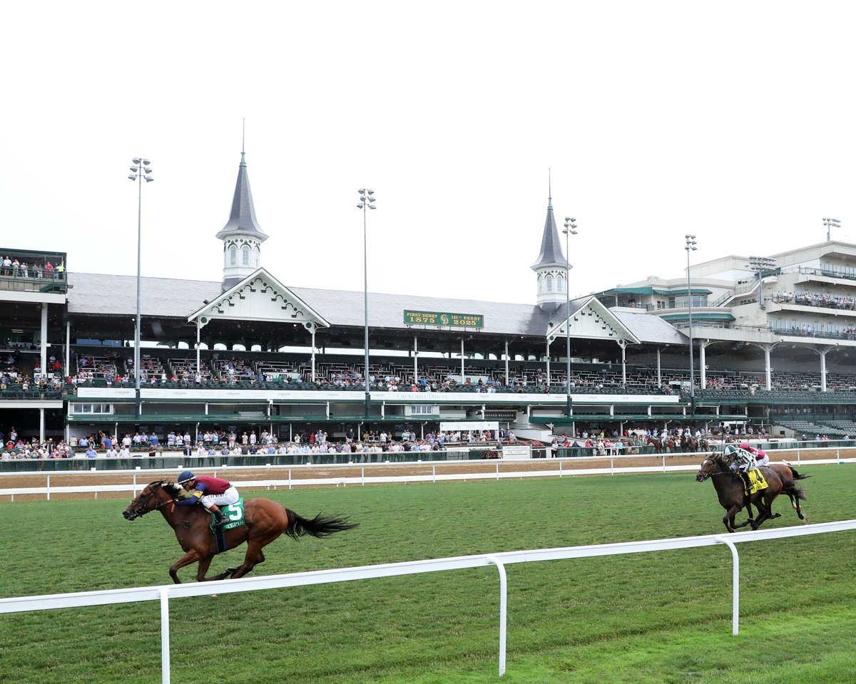 DerbyMedia's tweet image. Lush Lips (GB) displayed a powerful closing kick and rallied to an easy 3 ¾-length victory in Saturday’s $210,000 Tepin Stakes (Listed) for 3-year-old fillies @ChurchillDowns. Flavien Prat rode for trainer Brendan Walsh.