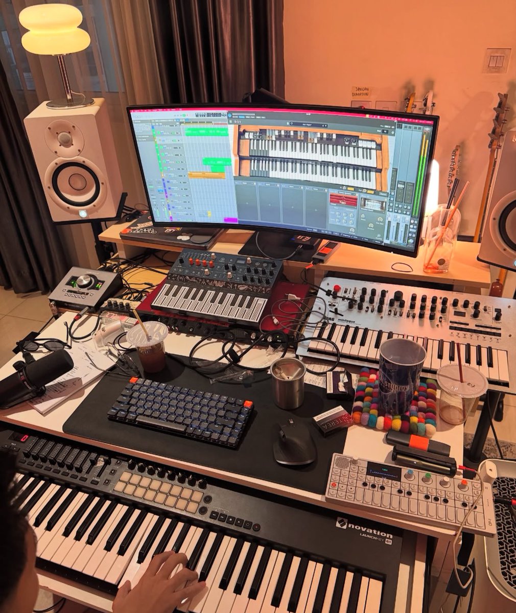 Label Submissions tweet media
