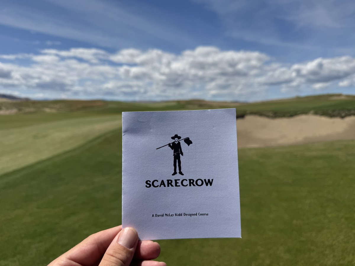patrickjkoenig's tweet image. The brand new Scarecrow at @GambleSands top tier logo, amazing views and another deliciously fun golf course from @DavidMcLayKidd