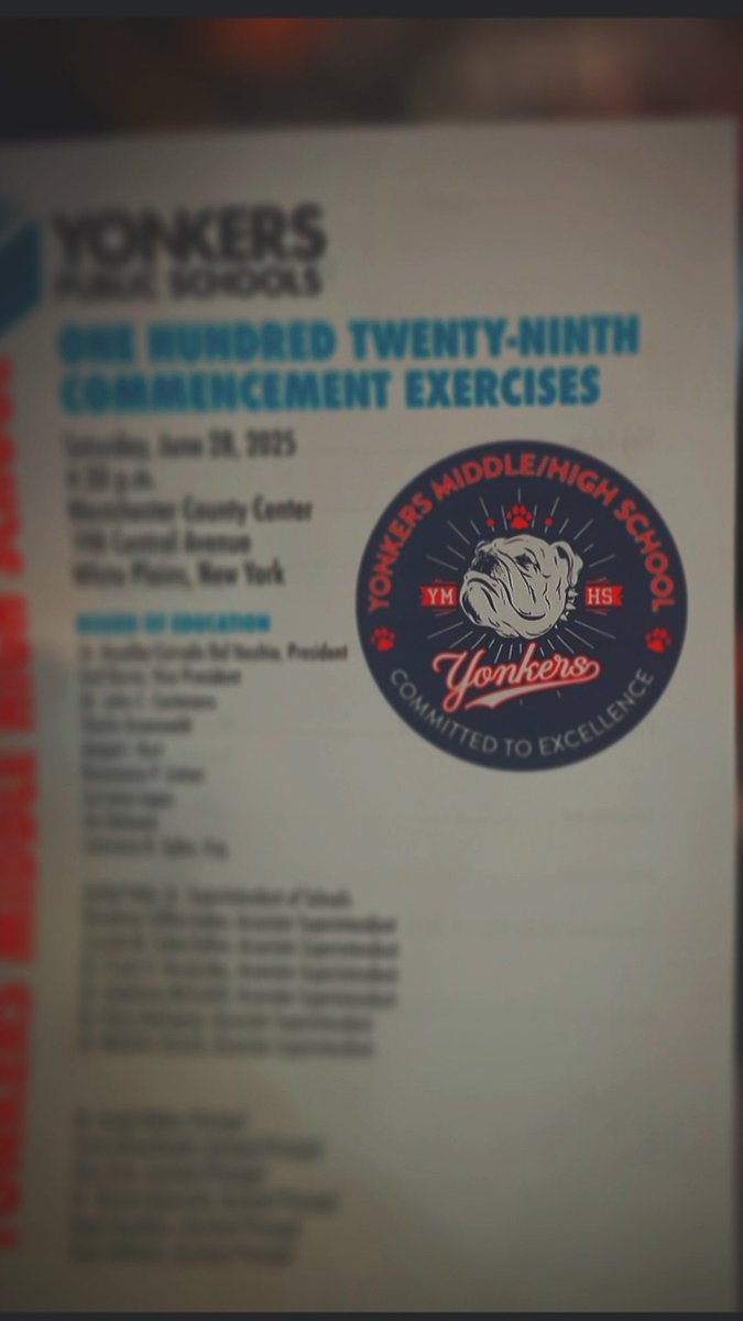 CoachAndyMar's tweet image. With a💧 in my 👁️, this is the proudest moment of my life!!!! #prouddad #hsgraduate