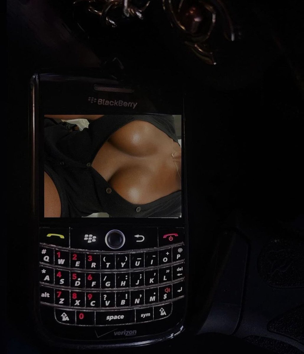 💕 (@thefiduciary1) on Twitter photo 