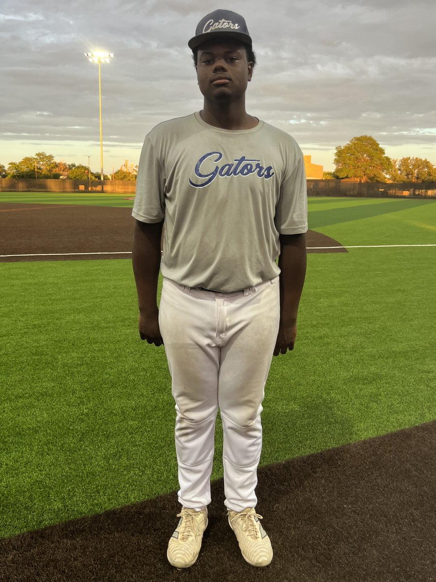FiveToolTexas's tweet image. F: Texas Gators 6, USA Prime Southwest 17U McDonald 5
PoG: @BrandonF3401 2-3, 2 2B, 2 RBI