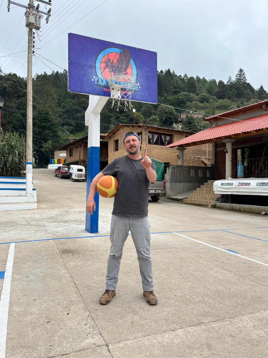 Yours truly took two shots (made one) at this hoop in the village of Benito Juarez, at an elevation of 8000 feet, before needing to sit down and catch my breath #ballin