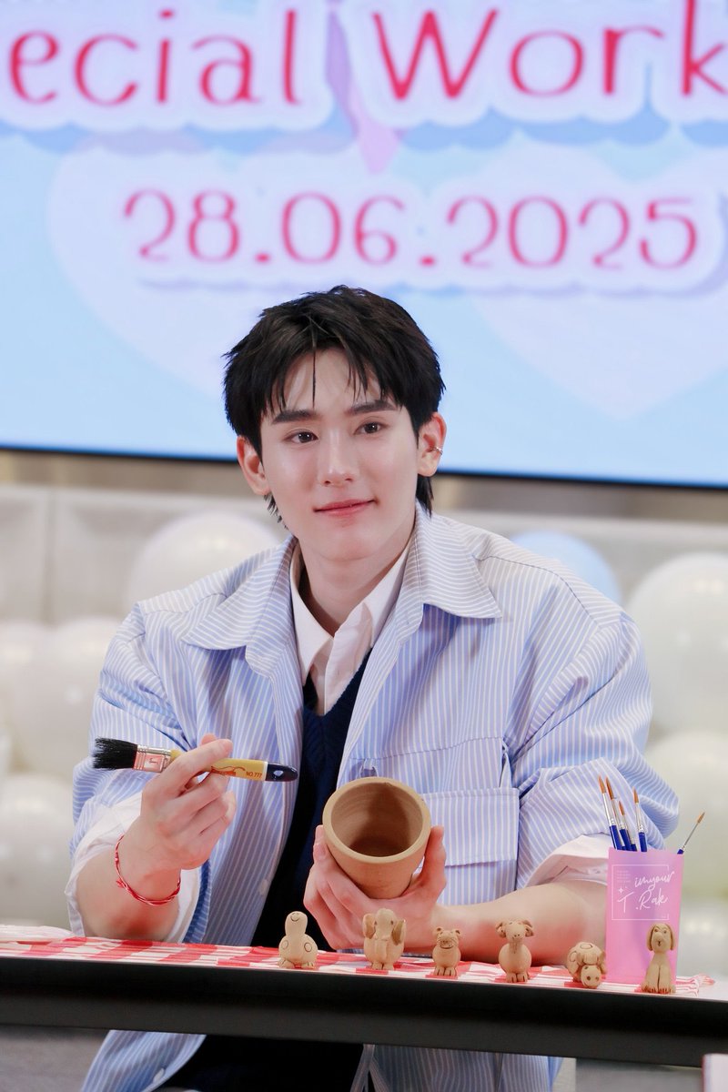 FonBB9's tweet image. ยัยคนน่ารัก 🍅🤏✨

BOOK X MAMI LOVELYTIME
#MAMIXBOOK
#kasibook