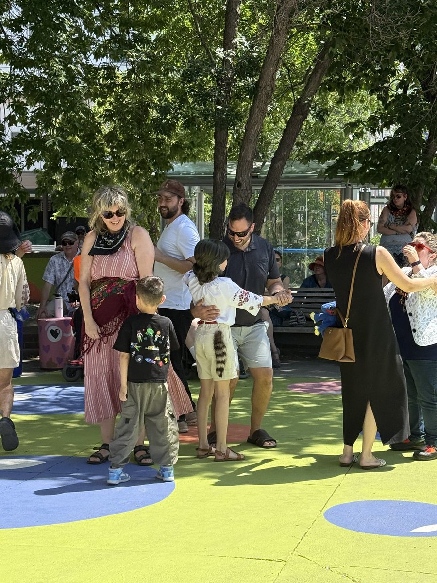 BenCarrwpg's tweet image. Had a great time at Village Music Fest on Osborne! I caught a lively performance by Ukrainian folk group Steppe Kolektyv and was taught a few polka steps along the way.
Always a joy to celebrate music, culture, and community right in the heart of the city.
#VillageMusicFest…