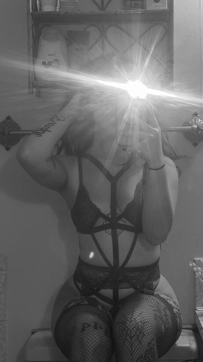 Cumslutt00's tweet photo. @usastrpromo Come have some fun with me😇💦
https://t.co/fvM7aBE8o1 https://t.co/ammK7tIPzL