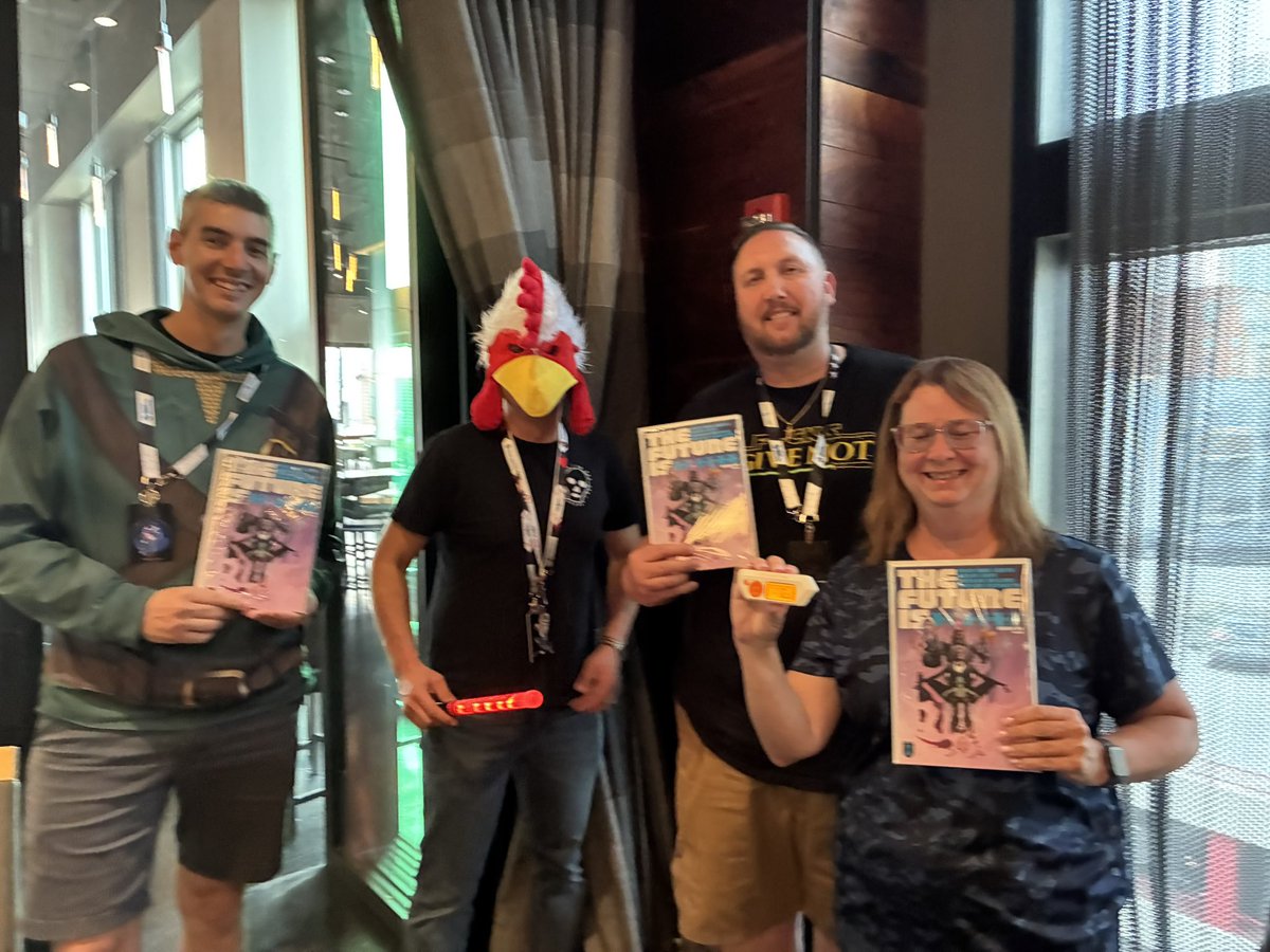 her0x0ftime's tweet image. @snackspacecon @HackRedCon @HackSpaceCon thank you all so much for making me and my friends feel like family. Everyone involved pours their heart into this community and it shows. I hope to pay it back and pay it forward for years to come.