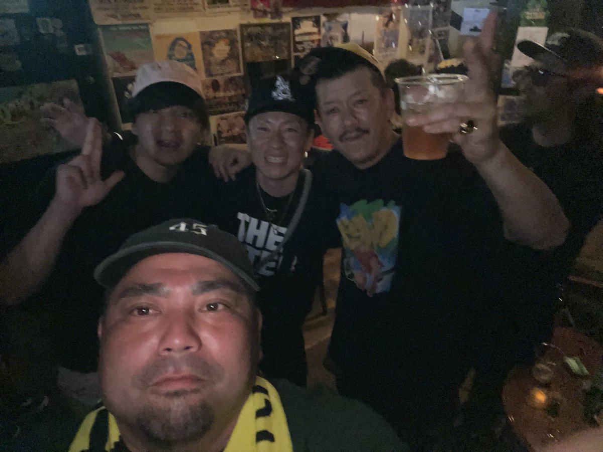 DICE88888888's tweet image. 福山でのダンス初参戦！
タッポイくんとも久々話できてスコボコ楽しかった♪︎♪︎(●︎^∀︎^●︎)♪︎♪︎
レゲエ最っ高！！

#HACNAMATADA
#ハクナマタダ
#Charlies
#レゲエ